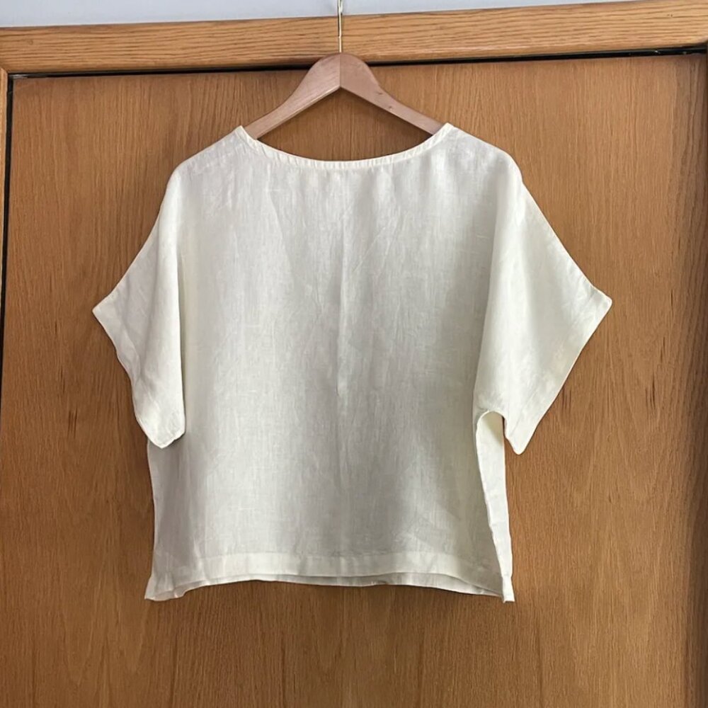 Black Crane Linen Box Top in Cream sz S